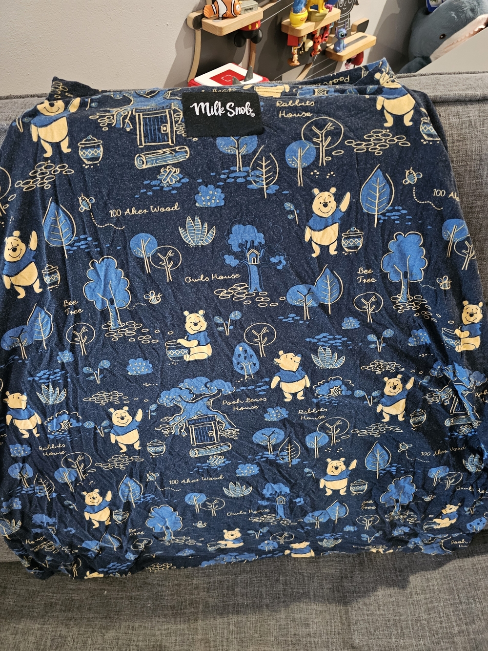 Blue Winnie the Pooh Milk Snob Cover